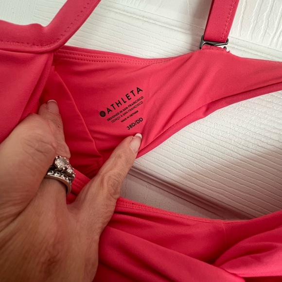 Athleta Hampton Bikini top in pink 38D/DD New With Tags sold out online - Picture 6 of 6
